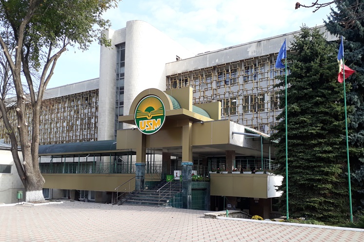 State_University_of_Moldova_(cropped)