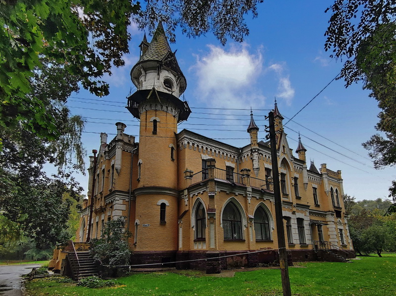 chernihiv_palac_hlibova01