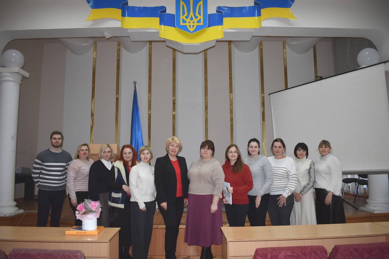 photo_5415603742356213521_y