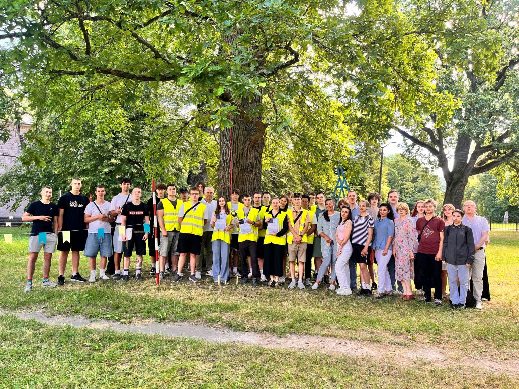 Геодезичну практику завершено: на кафедрі геодезії, картографії та землеустрою визначили переможців «GeoFortuna – 26»!